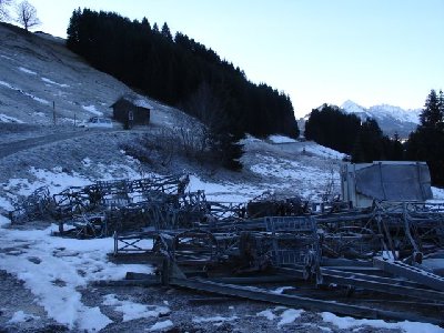 schrott an der b19....