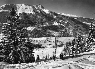 Ankunft Bergstation des ursprünglichen Liftes. Quelle: alte Postkarte