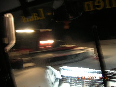 Und da rauscht auch schon Christoph auf seiner Prinoth vorbei.