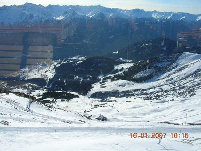 Wieder an der Schönjoch-Bergstation/Hütte....Ausblick auf Fiss.