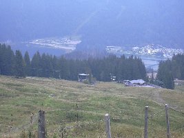 abschließend noch n Blick auf den Spitzingsee- mit den Schiliften Osthang- und Kurvenlift ( der untere )