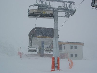 Kurz vor der Einfahrt in die Bergstation.