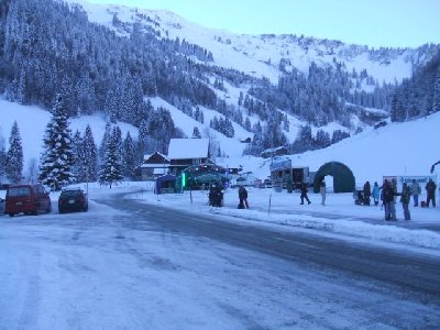 Da fand am Abend eine Apres Ski Party von Skimax statt