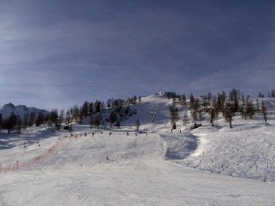 etwas breiters erscheinungsbild der pisten, dort vo einst 2er täli und sl hocheck lagen