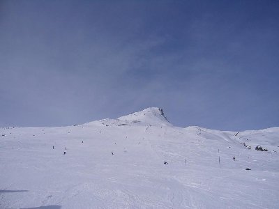 Die wunderschöne Abfahrt 20 zu den Schlepplift, darüber Crest Ota, der wie ein Einwohner von Savognin mir erzählt hat, evtl. bald mit einem Sessellift ausgestattet wird....