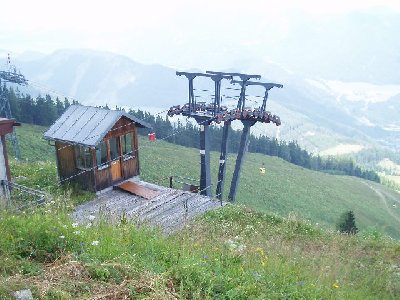 die ganze Anlage sieht recht gut in Schuß aus