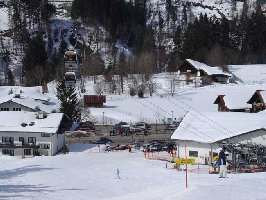 Hier der Abzweig zum Parsennlift auf der Kanzelwand-Talabfahrt.