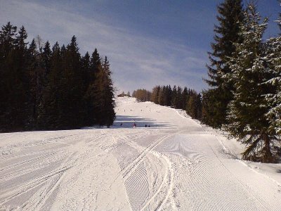 Bedient aber auch lange und gute Rote Pisten.