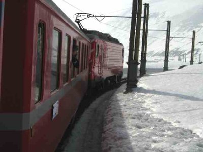 12 Weiterfahrt Richtung Andermatt.jpg