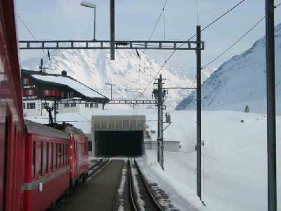 20 gleich gehts in den Tunnel.jpg