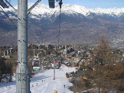 Blick auf Nendaz aus der TC de Tracouet und die dazugehörige Talabfahrt