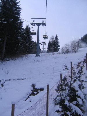 Stuhleckbahn um ca. 8:40 mit Schneesituation im Tal...