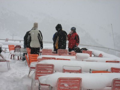 Die einzigen Spinner, die tatsächlich draußen im Schnee ihre Pause machen...war aber schön!