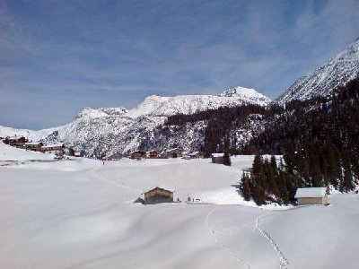 blick aus DSB zugerbergbahn richtung rüfikopf. das einzige mal als ich diesen winter dort war tief vercshneit...