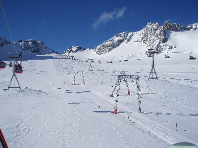 Blick von der Schaufeljochbahn aus zum Sl Eisjoch und der 6er Sesselbahn Eisjoch