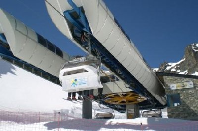 bergstation der glünabahn