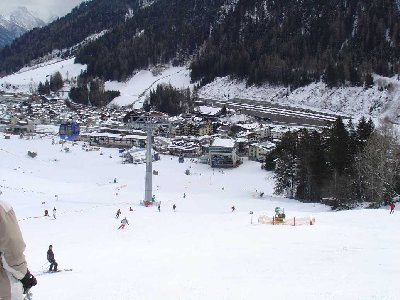 St. Anton mit Schnee