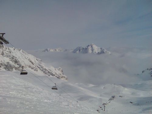 Fotografiert von der Bergstation der SB Sonnenkar hinunter zur Talstation