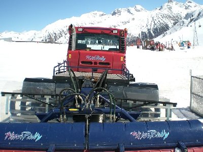 Pistenbully 300 (CBB)