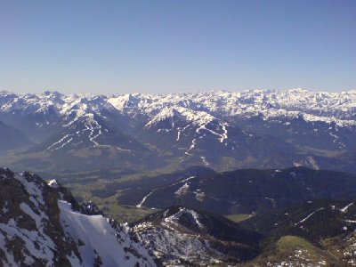 Seltsame Weisse Schneebänder.....