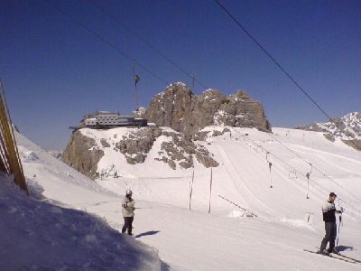 Blick von Austirascharte Richtung Bergstation.