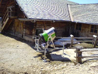 Funkelniegelnagelneu.