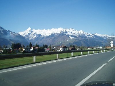 Blick von Zell am See auf das Kitzsteinhorn und den Maiskogl