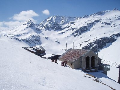antike Bergstation der ÖBB-Kraftwerksbahn die leider nicht in Betrieb war!