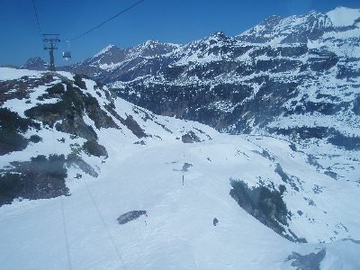 kleiner Ziehweg bei der Piste Nr.1 kurz vor dem Steilhang Richtung Grünsee