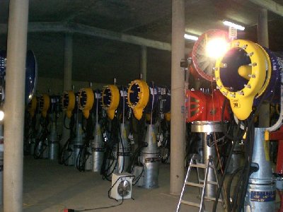 speicherbecken signal, indem im sommer die schneekanonen gestellt werden und revisioniert werden!