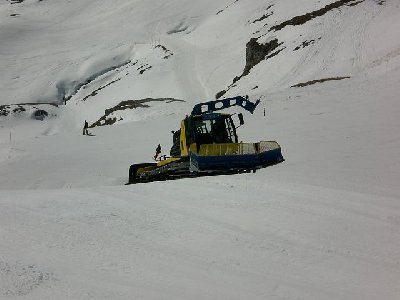 k-pistenrqaupen von corviglia 012.jpg