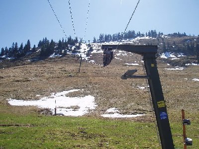 Eine sehr schöne aber kurze scharze Piste bedient dieser. Auf der Rückseite gab es früher auch mal eine Skiroute zurück zur Rosengasse... das ist aber schon länger her...