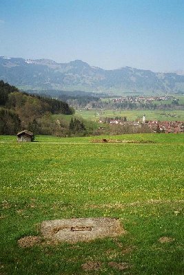 Fundamente der Stützen des langen Schleppers sind noch da...