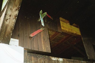 Die Talstation des längeren Lifts ist noch voll da...