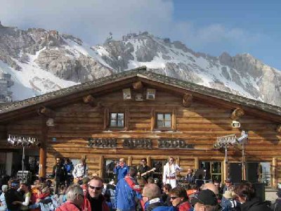 Sunn Alpin  Stimmung mit der Bayern 3 Band.jpg
