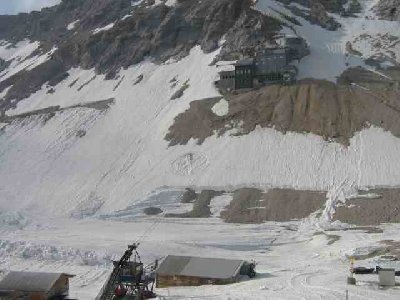 Hangbahn und Schneefernerhaus.jpg