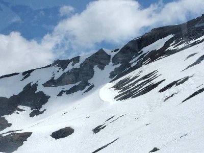 Das zweite Off Piste Ziel heute. Schon ein wenig enger . . .