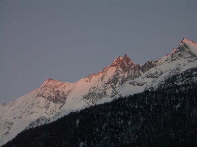 Dom, der höchste Berg der Schweiz, der ganz auf Schweizer Gebiet liegt