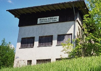 Gebäude von der Straße aus geknipst