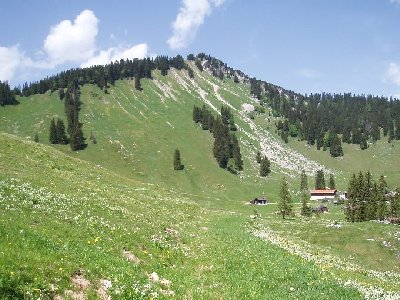 Blick zu Talstation des Nordhangliftes - Firstalm