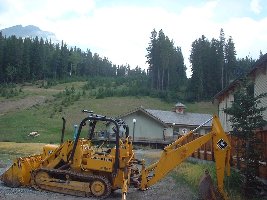 alte zuwachsende liftschneise und piste am gegenhang des gebietes. keine ahnung warum das abgebaut wurde!