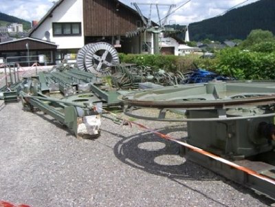 Der alte Liftliegt gut verpackt an der Talstation!