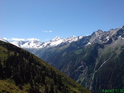 ein Ausblick in den malerischen Stillupgrund