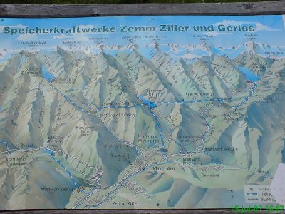die Stauseen und Speicher im Zillertal hängen alle miteinander zusammen. Habe ich ehrlich gesagt auch nicht gewußt.