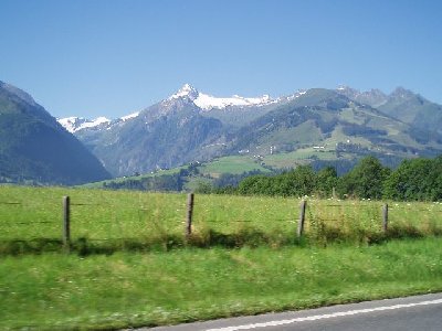 Anfahrt zum Kitzsteinhorn mit dem Maiskogel im Vordergrund