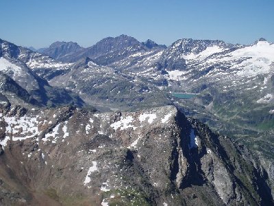 Im Zoom der Olympiahang am Weißseekees bei der Rudolfshütte