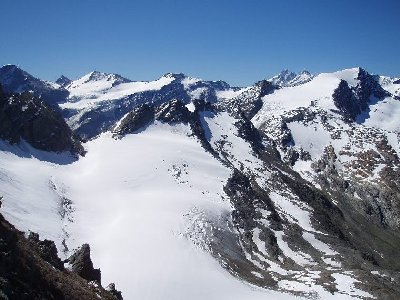 nun stand ich am Grat und hatte dieses spektakuläre Panorama vor mir!!