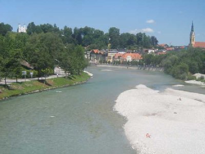 Bad Tölz  Kalvarienberg ganz links die Kirche aufm Berg.jpg