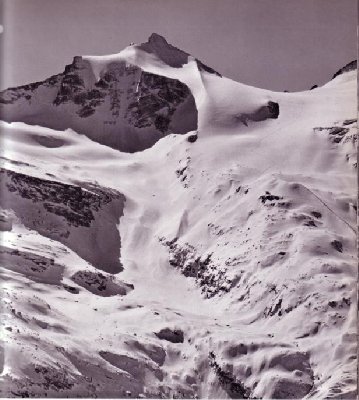 Unberührte Gefrorene Wandspitze, aus Pause 1967