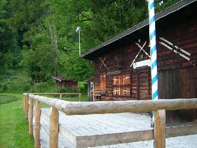 An der Ex-Talstation steht noch die Skihütte